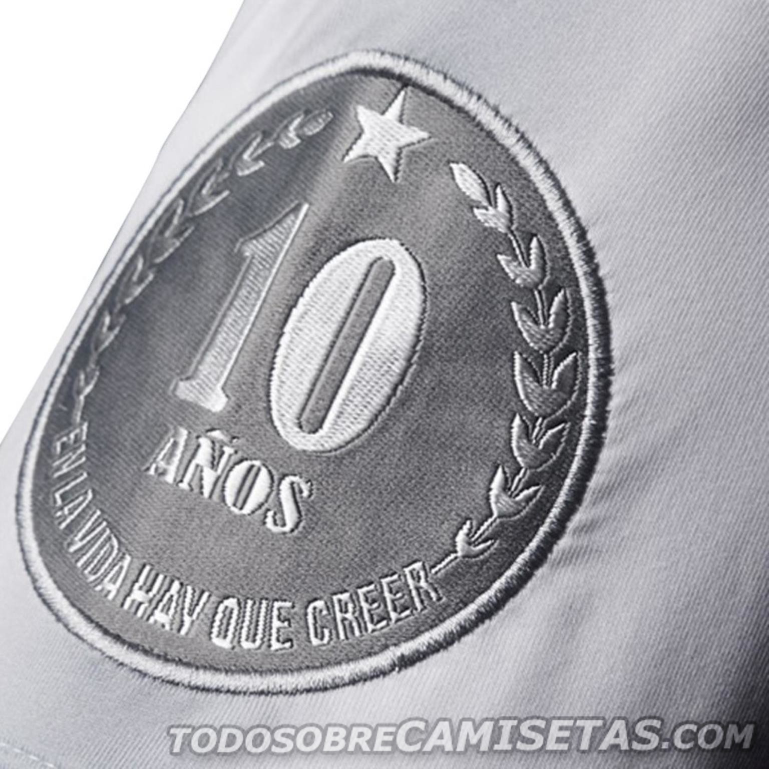 Camiseta Umbro Homenaje Apertura 2006 de Estudiantes