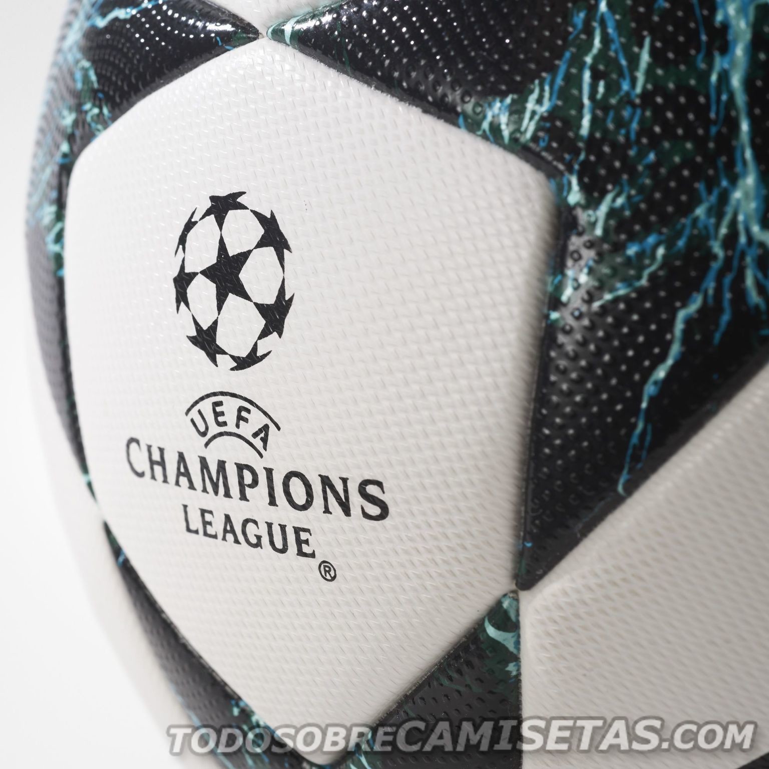 Adidas Champions League 2017-18 ball
