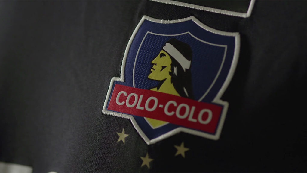 Camiseta suplente Under Armour de Colo Colo 2017