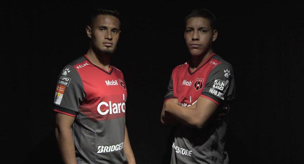 Tercera camiseta Kelme de Alajuelense 2018