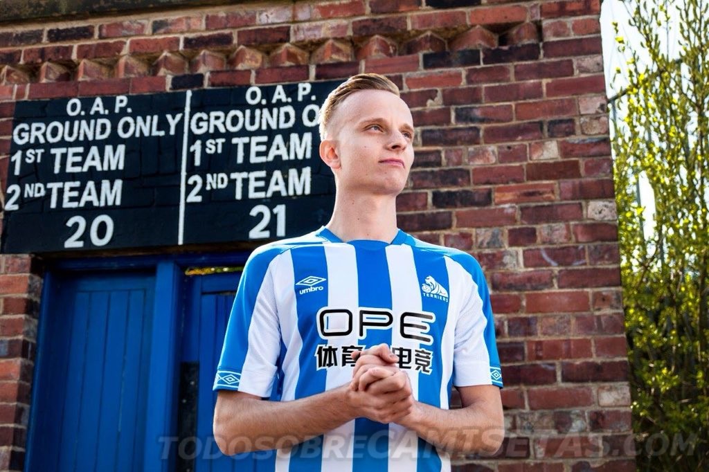 Huddersfield Town 2018-19 Umbro Home Kit