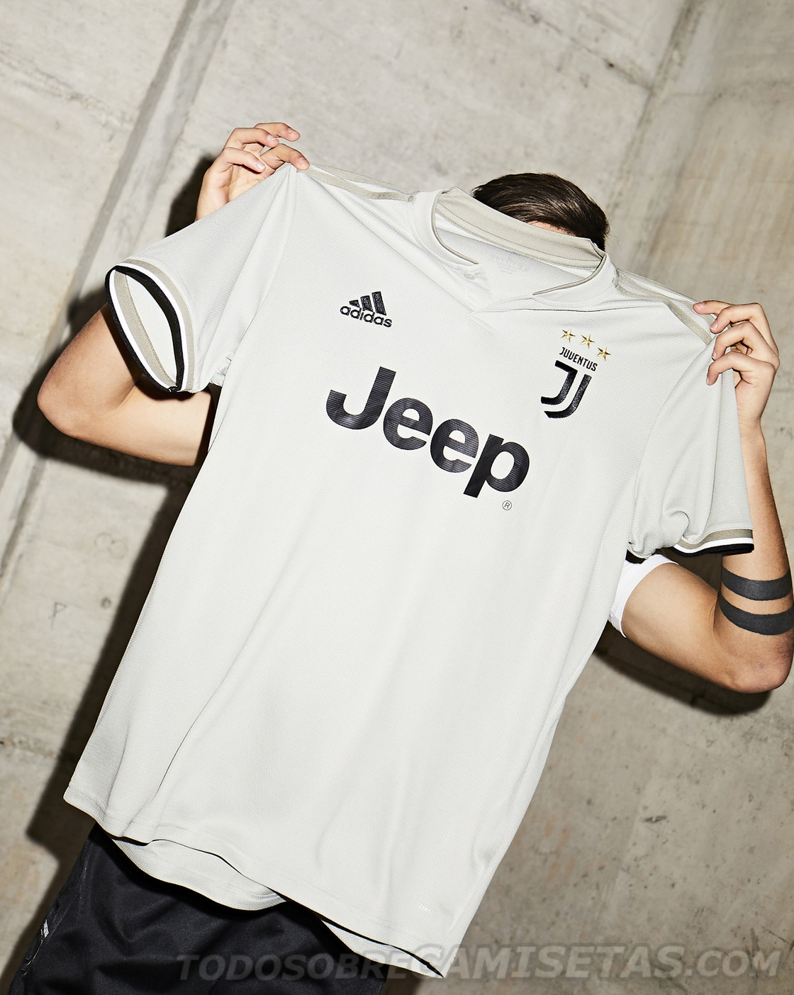 Juventus FC adidas Away Kit 2018-19