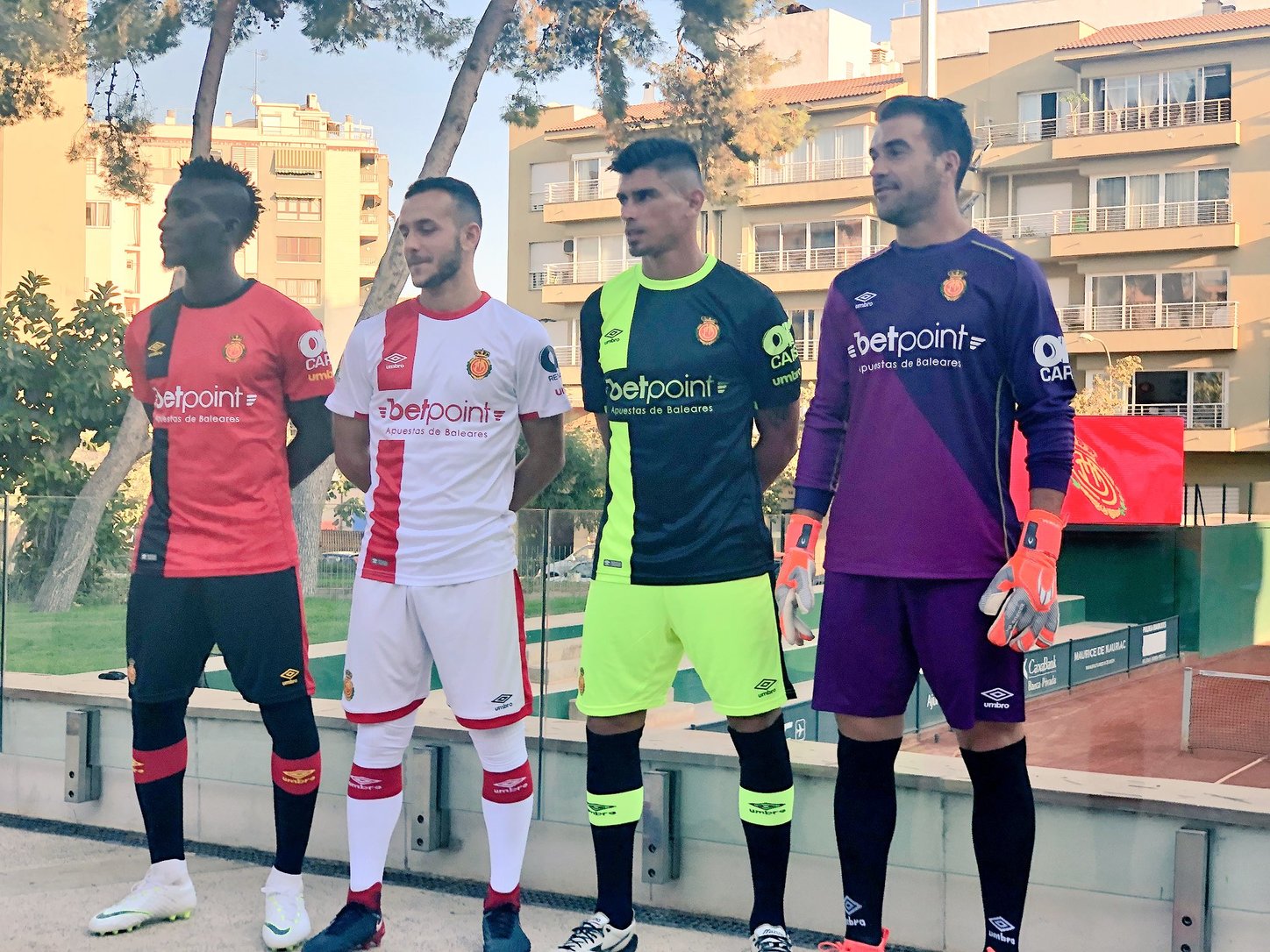 Equipaciones Umbro de Real Mallorca 2018-19