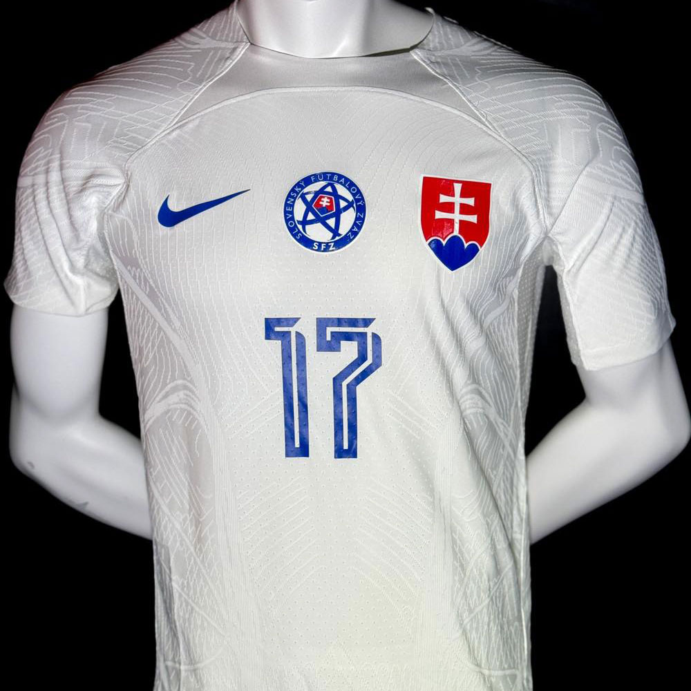 E-Camiseta-Eslovaquia-EURO-2024-7