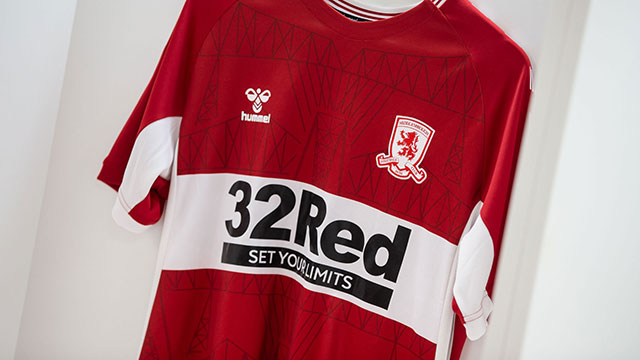 Middlesbrough-FC-2021-22-Hummel-Home-Kit-02