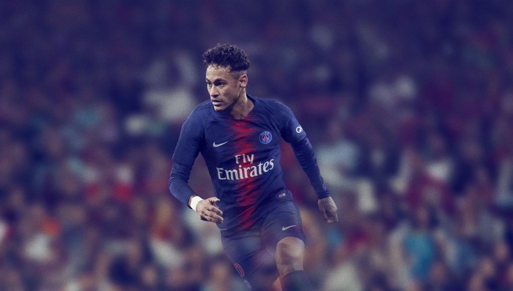 Paris Saint Germain 2018/19 Nike Home Kit
