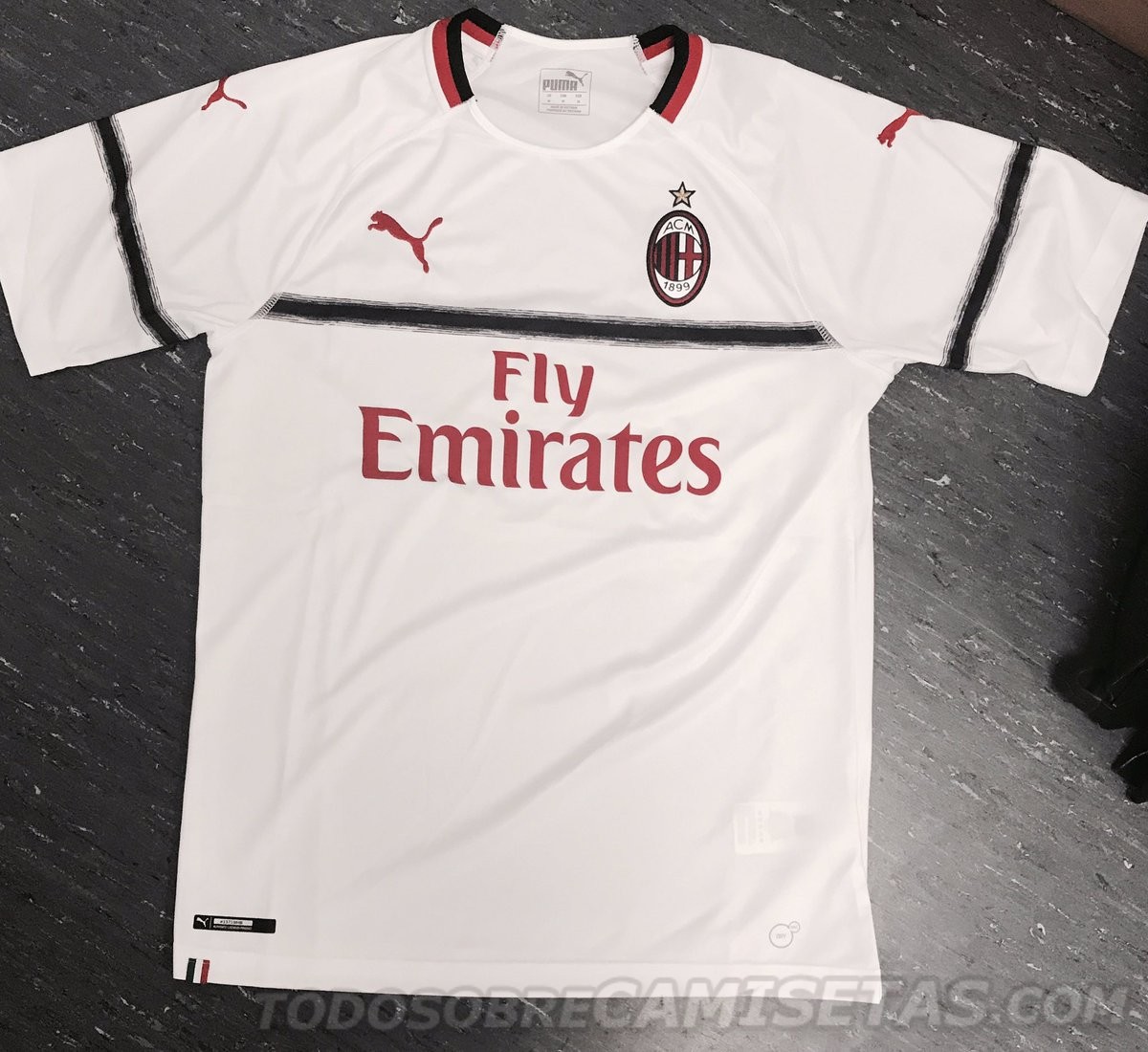 AC Milan 2018-19 PUMA Away Kit
