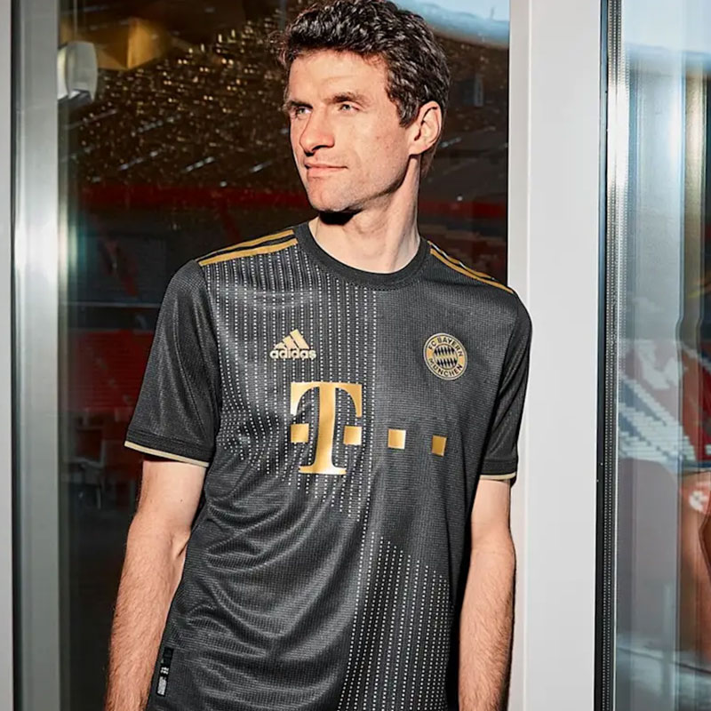Bayern Munich 2021-22 adidas Away Kit