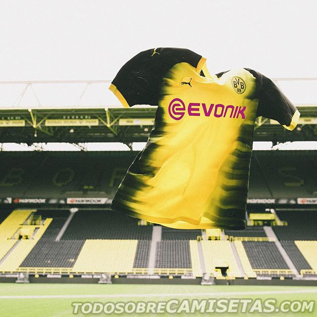 Borussia Dortmund 2017-18 PUMA International Kit