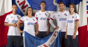 Camiseta Umbro de Nacional 2020