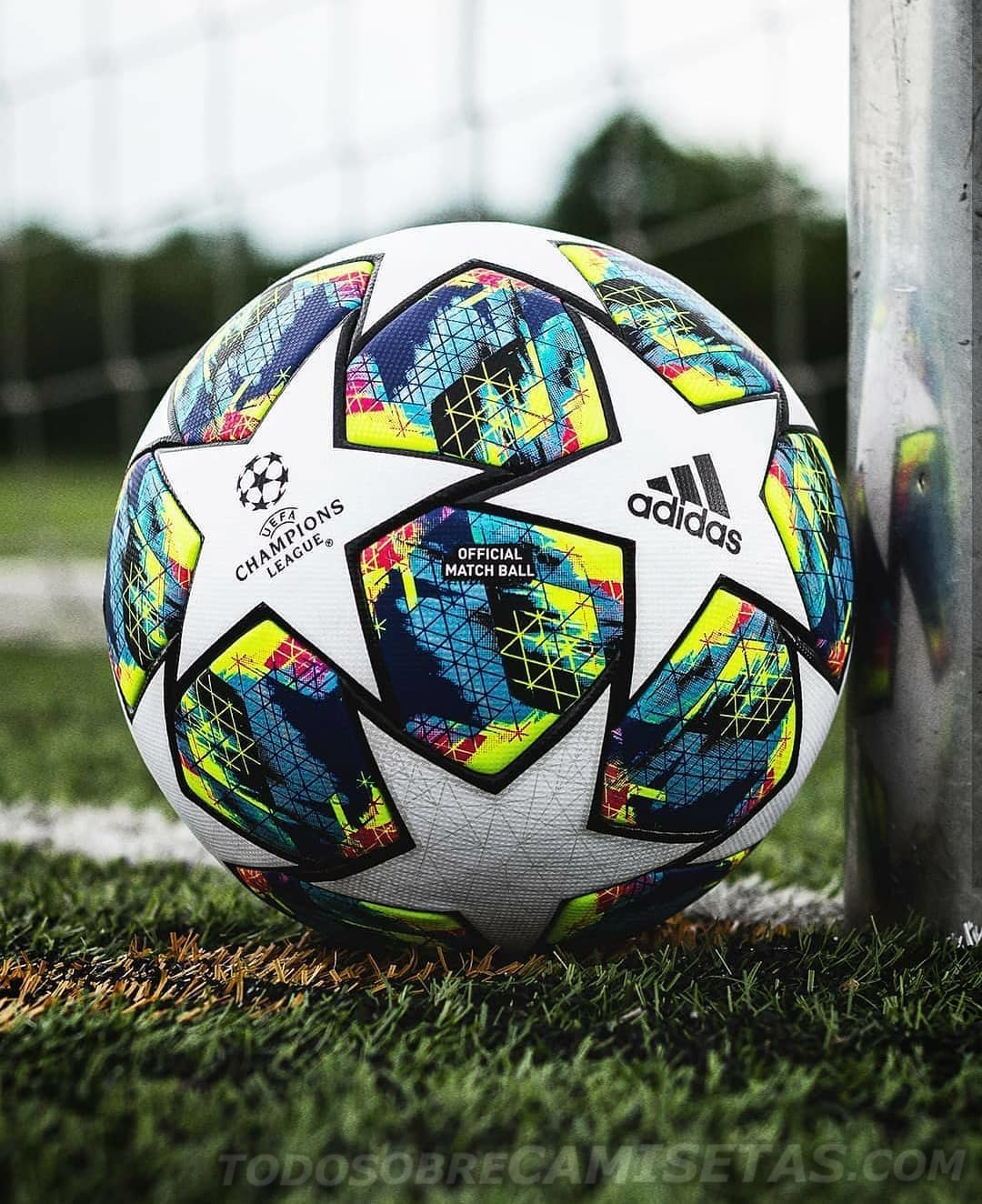 Champions League 2019-20 adidas Finale Match Ball