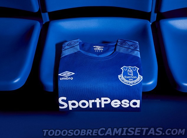 Everton 2017-18 Umbro Home Kit