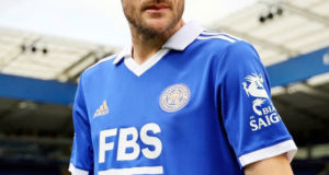 Camiseta adidas de Leicester City 2022-23