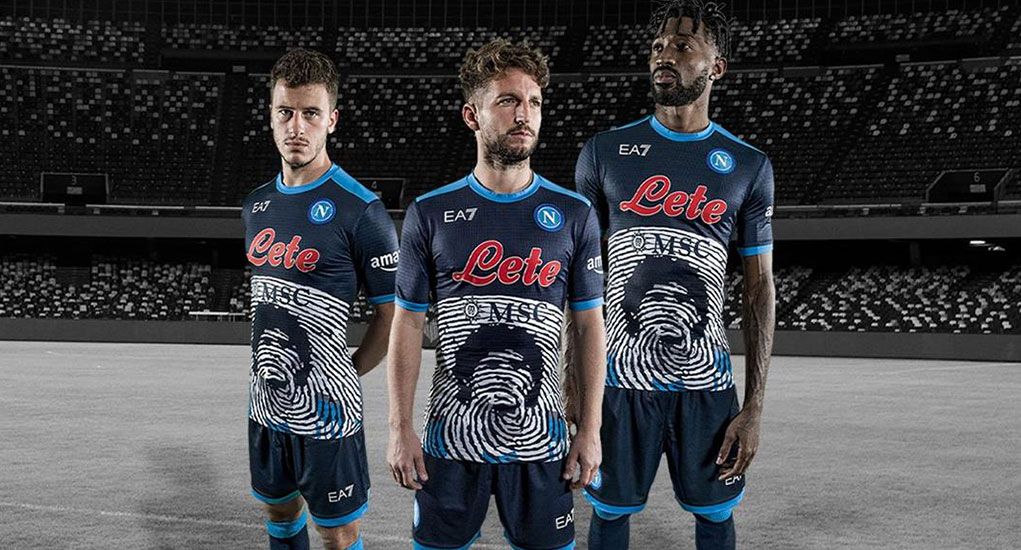 en un día festivo bronce Suelto SSC Napoli 2021-22 EA7 Maradona Kit - Todo Sobre Camisetas