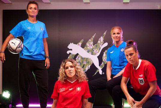 Camisetas PUMA x Liberty EURO Femenina 2022