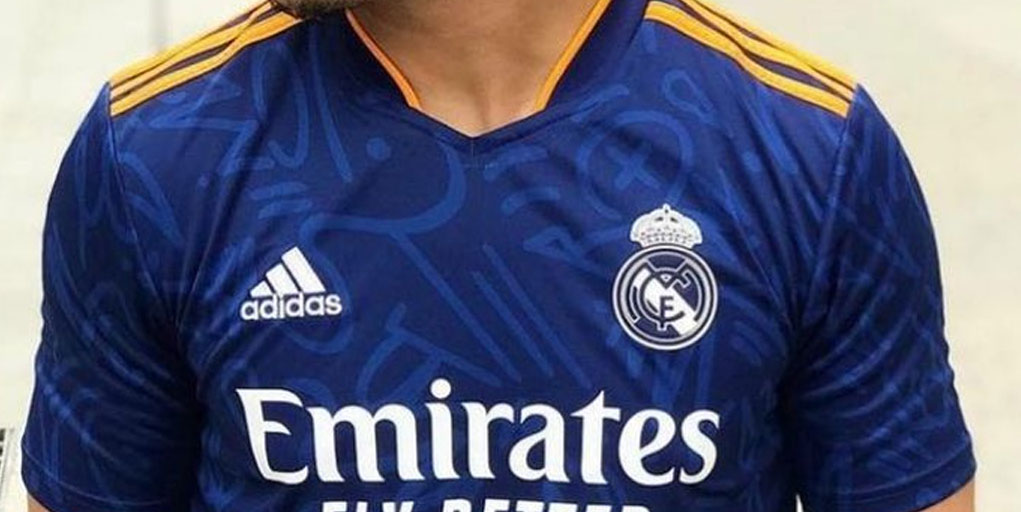Segunda Camiseta de Real Madrid 2021-22