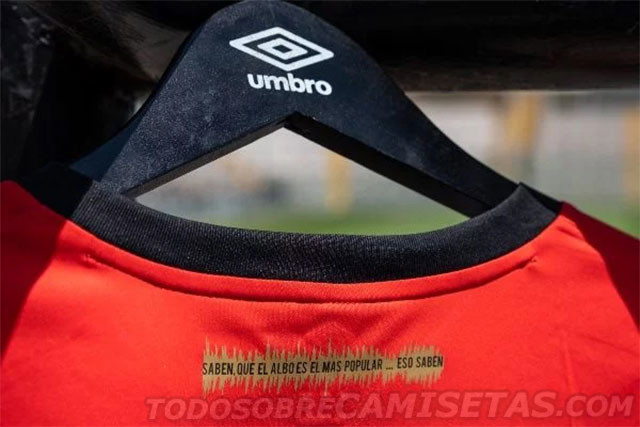 Tercera Camiseta Umbro de Colo-Colo 2019-20